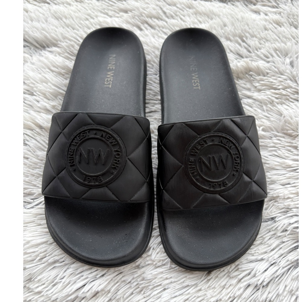 Nine West Black Quilted Slides